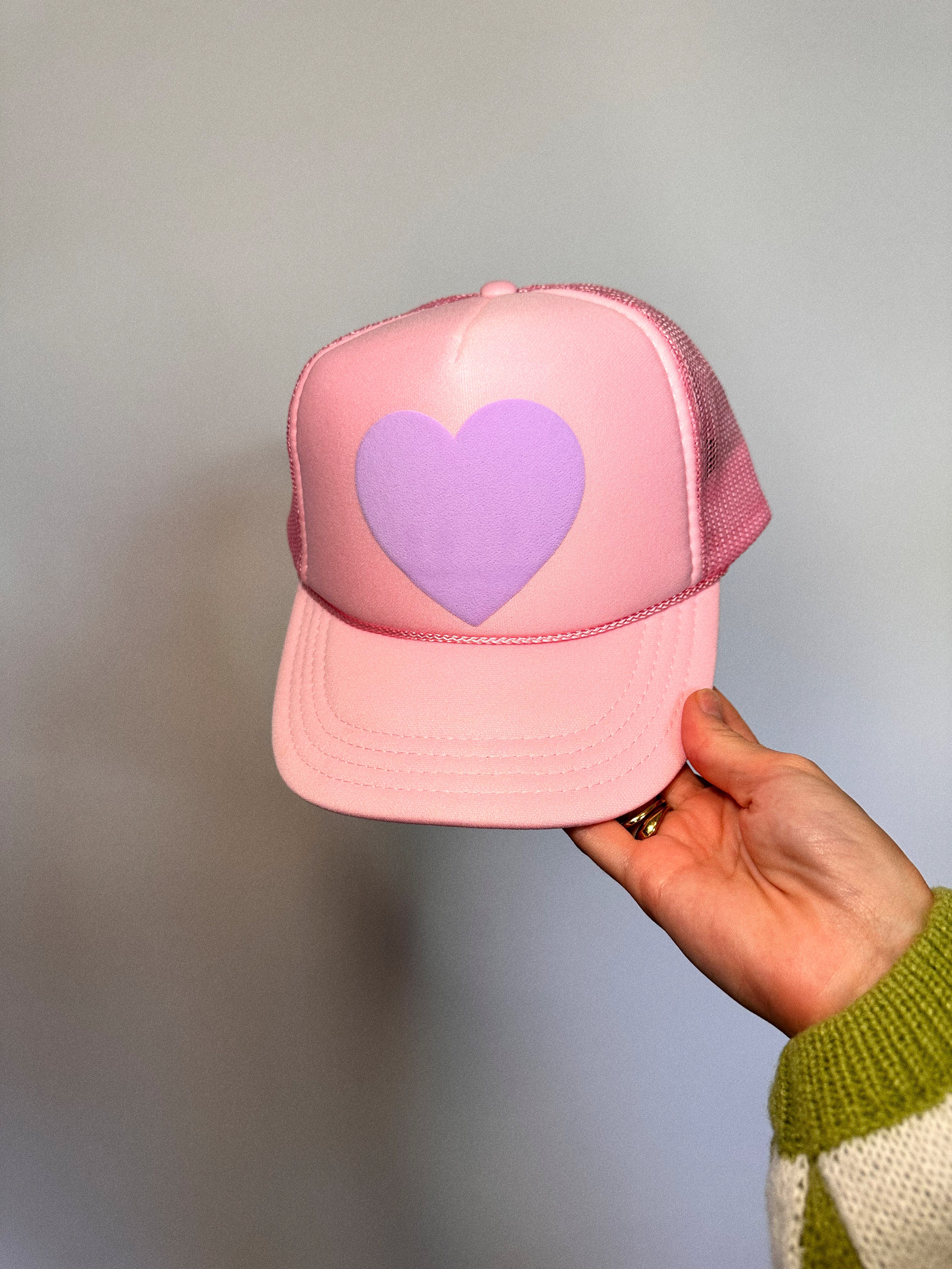 "PETAL LOVE" Puff Print Trucker Hat